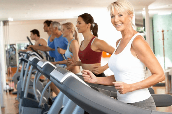 Cardio-Laufbandtraining hilft Ihnen, Gewicht im Bauch- und Seitenbereich zu verlieren